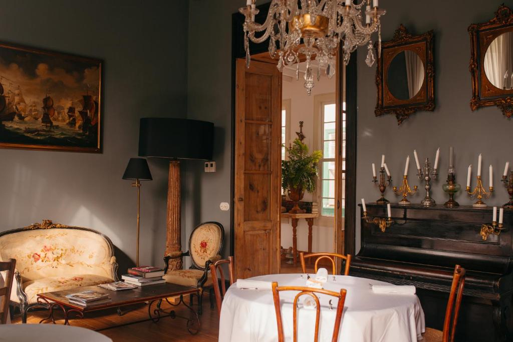 Hotel Emblemático La Casa de los Naranjos3