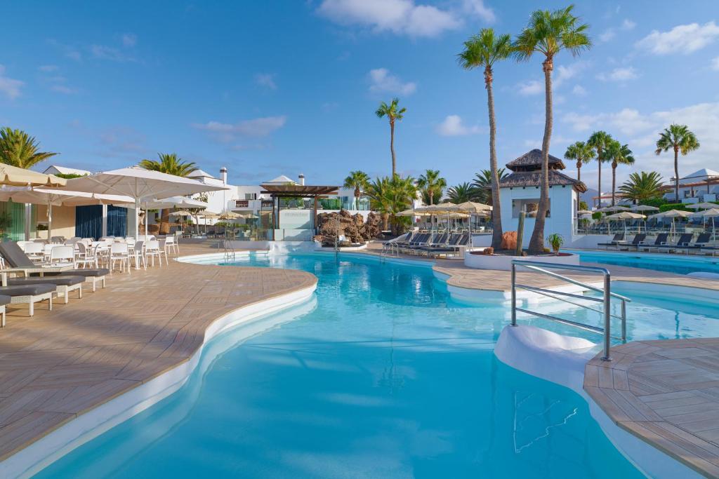 Boutique Hotel H10 White Suites